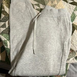 Lululemon scuba jogger 8